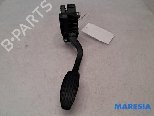 Pedal FIAT PANDA (312_, 319_) 0.9 (312PXG1A) (86 hp) 31404983