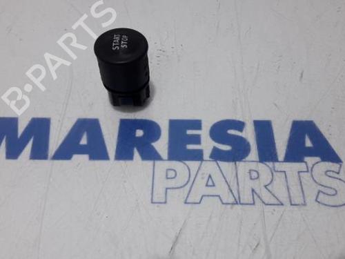 Used Switch RENAULT KADJAR (HA_, HL_) 1.5 dCi 110 (HLA3) (110 hp) 31406287