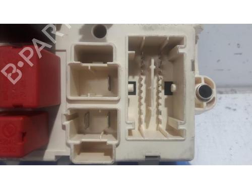 Fuse box ALFA ROMEO 159 (939_) 2.2 JTS (939AXB1B, 939AXB11) | BP31421892E1 - Image 4