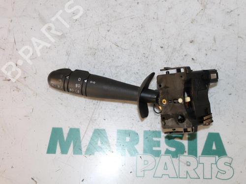 Used Steering column stalk RENAULT LAGUNA II Grandtour (KG0/1_) 2.0 16V IDE (KG0N) (140 hp) 31427442