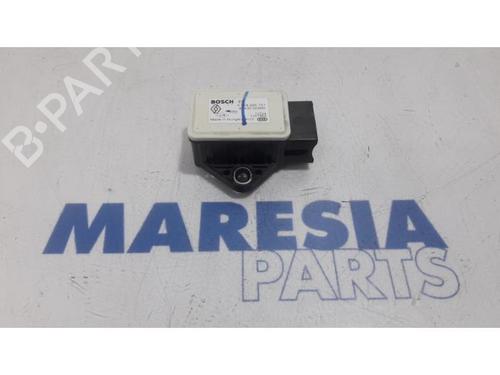 Used Electronic module RENAULT MASTER III Van (FV) 2.3 dCi 145 FWD (FV0E, FV0F, FV0H, FV02, FV0M, FV0S,... (146 hp) 31450876