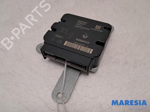 Used ECU airbags RENAULT CLIO IV Grandtour (KH_) 1.2 TCe 120 (KHM0) (120 hp) 31536563