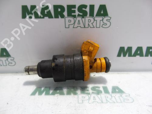 Used Injector FIAT PUNTO (176_) 75 1.2 (73 hp) 31395897
