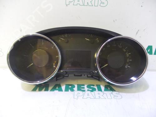 Used Instrument cluster PEUGEOT 3008 I MPV (0U_) 1.6 HDi (112 hp) 31531015