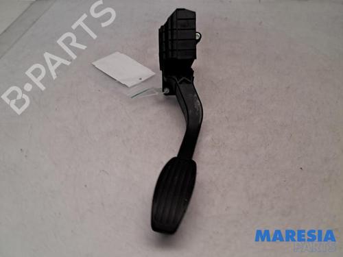 Used Pedal FIAT 500 (312_) 1.2 (312AXA1A) (69 hp) 31486083