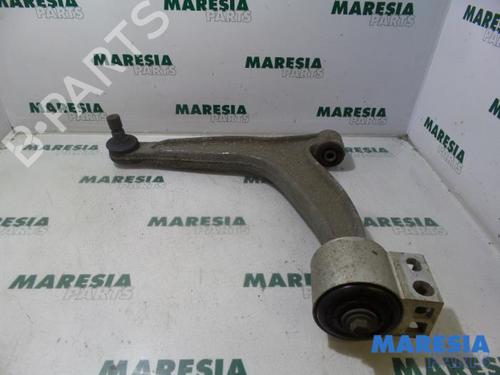 Used Left front suspension arm FIAT CROMA (194_) 1.9 D Multijet (194AXC1B, 194AXC12) (150 hp) 31420376