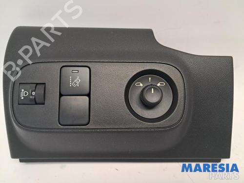 Spejlkontakt CITROËN C3 III (SX) 1.2 VTi 82 (82 hp) 31475623