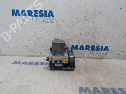Used ABS pump PEUGEOT 308 CC (4B_) 1.6 16V (120 hp) 31468653