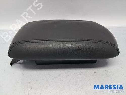 Used Armrest / Center console CITROËN C6 (TD_) 2.7 HDi (204 hp) 31513347