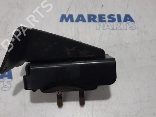 gearbox-mount-iveco-daily-iv-van-2006-2007-2008-2009-2010-2011-2012-31445407 main image