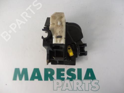 electronic-module-renault-clio-ii-bb_-cb_-1998-1999-2000-2001-2002-2003-2004-2005-2006-2007-2008-2009-2010-2011-2012-2013-2014-2015-2016-31407885 main image