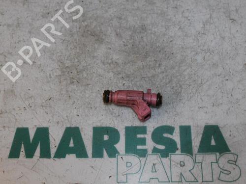 Used Injector FIAT STILO (192_) 1.4 16V (192AXH1B, 192BXH1B) (95 hp) 31516365
