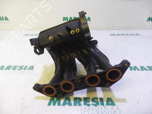 Used Injection rail CITROËN C3 I (FC_, FN_) 1.4 i (73 hp) 31450720