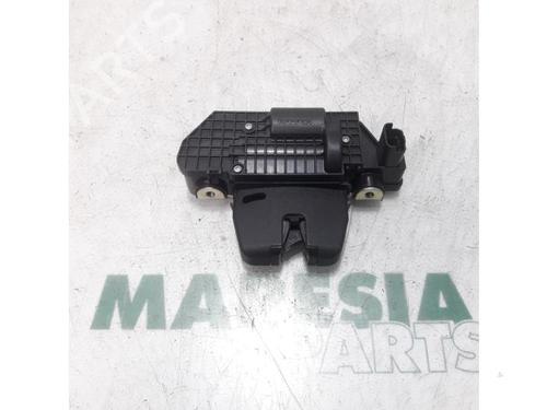 Used Electronic module PEUGEOT 208 I (CA_, CC_) 1.0 VTi (68 hp) 31529461