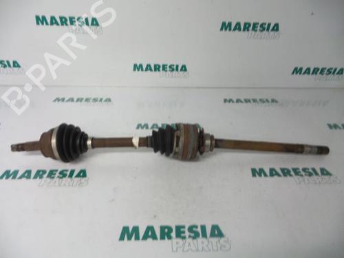Used Right front driveshaft Right front driveshaft FIAT PUNTO (188_) 1.9 JTD 80 (188.237, .257, .337, .357) (80 hp) 31504069 31504069