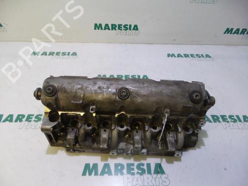 Used Cylinder head RENAULT LAGUNA II Grandtour (KG0/1_) 1.9 dCi (KG1A, KG1W, KG0G) (110 hp) 31465190