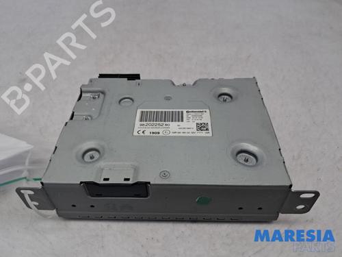 Used Radio CITROËN C3 III (SX) 1.2 VTi 82 (82 hp) 31512720