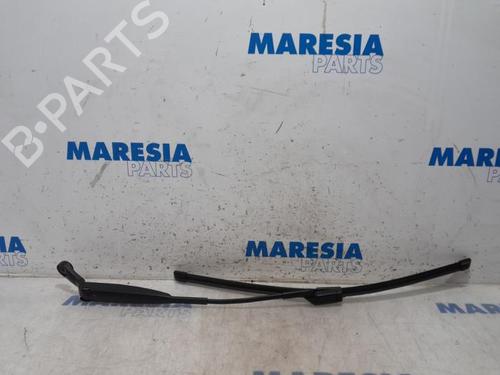 front-windshield-wiper-arm-fiat-500-312_-2007-31445208 main image