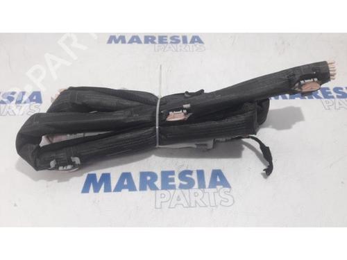 Used Left curtain airbag PEUGEOT 5008 (0U_, 0E_) 1.6 16V (156 hp) 31524605