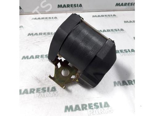 Used Rear center seatbelt RENAULT CLIO II (BB_, CB_) 1.4 16V (B/CB0P, BB13) (98 hp) 31466178