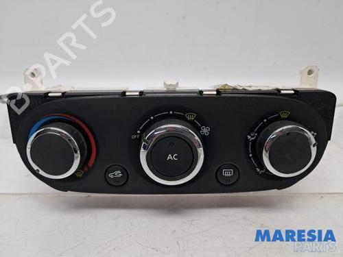 Used Climate control RENAULT CLIO IV (BH_) 0.9 TCe 90 (BHNF, BHMA, BHMH, BHJK, BHJR) (90 hp) 31455096
