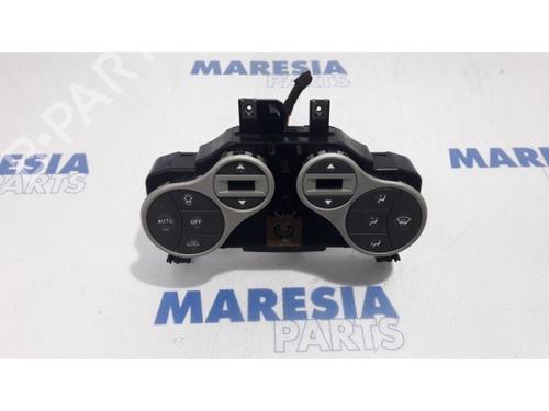 Used Climate control FIAT PANDA (169_) 1.2 (169.AXB11, 169.AXB1A) (60 hp) 31508381