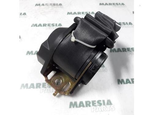 Used Rear right seatbelt PEUGEOT 406 (8B) 1.8 16V (110 hp) 31453294