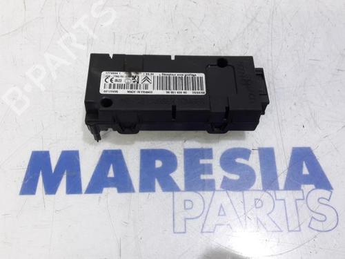 Used Electronic module PEUGEOT 308 CC (4B_) 2.0 HDi (140 hp) 31450384