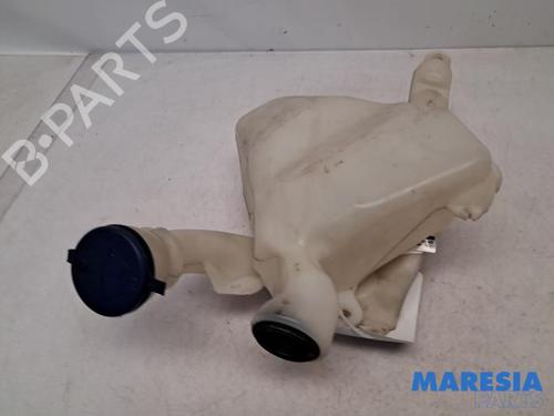 sprinklertank-peugeot-2008-i-cu_-2013-31390349 main image