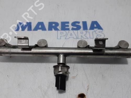 Used Injection rail PEUGEOT 3008 I MPV (0U_) 1.6 THP (150 hp) 31383611