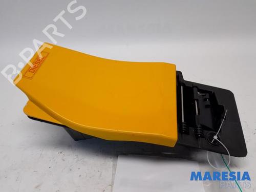 Used Fuel flap RENAULT TRAFIC III Van (FG_) 1.6 dCi 95 (FGMJ, FGMR) (95 hp) 31403495