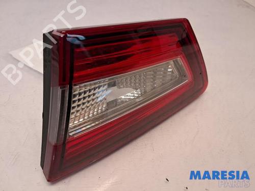 Used Right taillight RENAULT CLIO IV (BH_) 0.9 TCe 90 (BHNF, BHMA, BHMH, BHJK, BHJR) (90 hp) 31488141