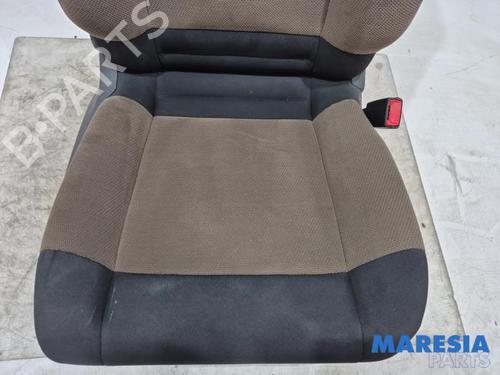 Sæde højre fortil CITROËN C4 CACTUS 1.2 THP 110 | BP31450065C16 