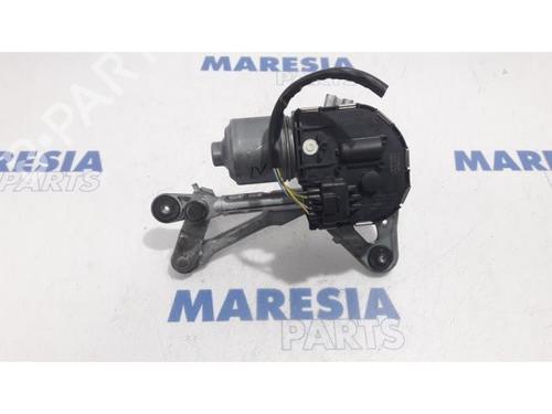 Used Front wiper motor PEUGEOT 3008 I MPV (0U_) 1.6 THP (156 hp) 31515671