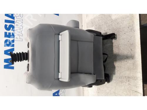 Left front seat PEUGEOT 5008 (0U_, 0E_) 1.6 16V | BP31461760C15