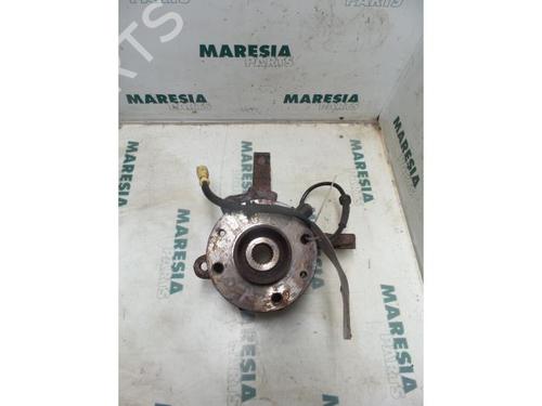 Used Left front steering knuckle RENAULT CLIO II (BB_, CB_) 1.2 16V (BB05, BB0W, BB11, BB27, BB2T, BB2U, BB2V, CB05,... (75 hp) 31525184