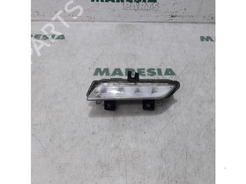 Used Right daytime light RENAULT CLIO IV (BH_) 0.9 TCe 90 (BHNF, BHMA, BHMH, BHJK, BHJR) (90 hp) 31520477