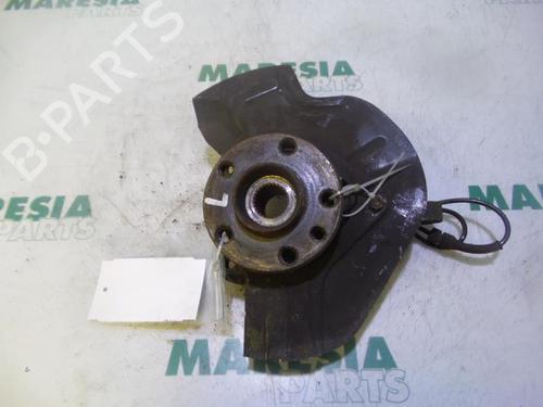 Used Left front steering knuckle CITROËN C8 (EA_, EB_) 2.0 HDi (107 hp) 31518394