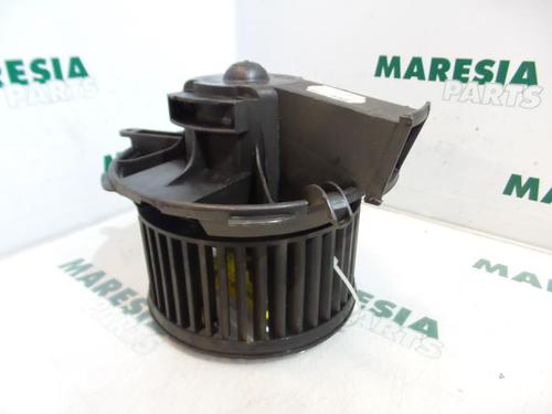 Used Heater blower motor PEUGEOT 206 Hatchback (2A/C) 1.1 i (60 hp) 31484928