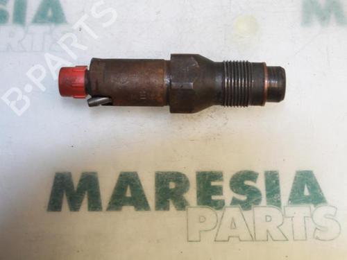 Used Injector CITROËN BERLINGO / BERLINGO FIRST Box Body/MPV (M_) 1.9 D 70 (MBWJZ, MCWJZ) (69 hp) 31389556