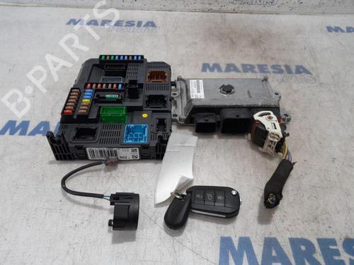 Used Engine control unit (ECU) PEUGEOT 208 I (CA_, CC_) 1.0 VTi (68 hp) 31464356
