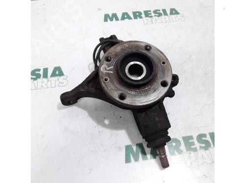 Used Right front steering knuckle Right front steering knuckle PEUGEOT 307 CC (3B) 2.0 16V (140 hp) 31516453 31516453