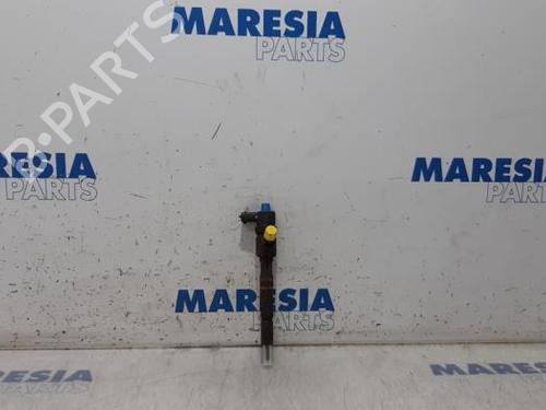 Used Injector Injector FIAT FIORINO Box Body/MPV (225_) 1.3 D Multijet (225BXD1A, 225BXB1A, 225BXB11) (75 hp) 31464170 31464170