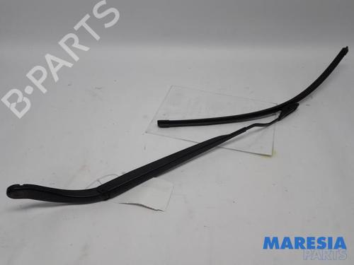Used Front windshield wiper arm RENAULT GRAND SCÉNIC II (JM0/1_) 2.0 (163 hp) 31429730