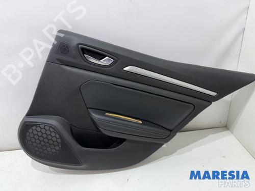 Høyre bakpanel RENAULT MEGANE IV Hatchback (B9A/M/N_) 1.2 TCe 130 (B9MR) (130 hp) 31450185