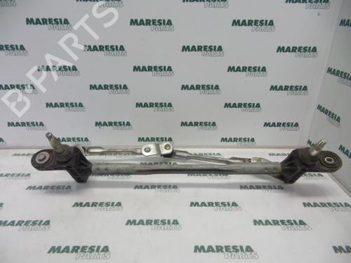Used Front wipers mechanism FIAT 500 (312_) 1.2 LPG (312AXA1A) (69 hp) 31470081