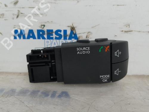 Used Switch OPEL VIVARO B Van (X82) 1.6 CDTI (05) (90 hp) 31480825