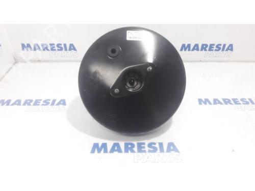 Used Servo brake RENAULT KANGOO / GRAND KANGOO II (KW0/1_) 1.2 TCe 115 (KW02, KW14) (115 hp) 31502754