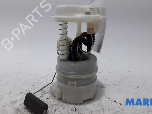 Used Fuel pump RENAULT TWINGO II (CN0_) 1.2 16V (CN0K, CN0V, CN0A) (76 hp) 31469527