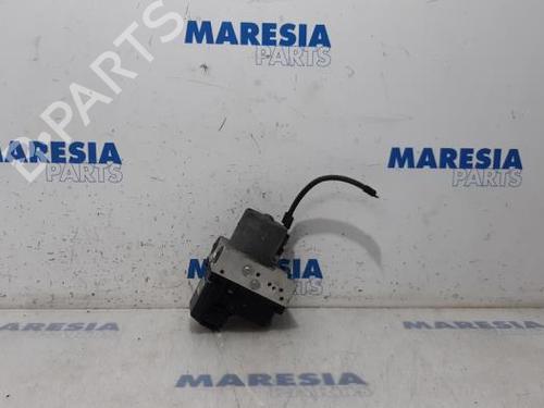 Used ABS pump PEUGEOT 307 CC (3B) 2.0 16V (136 hp) 31505766